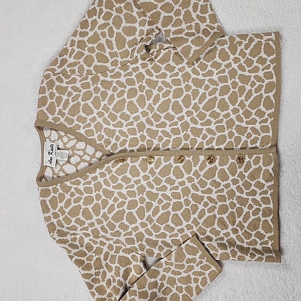 Vintage Ami Knits Animal Print Long Sleeve Cardigan With Button Front